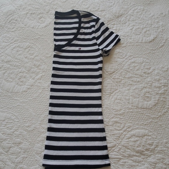 Tommy Women Tshirt - Picture 2 of 2